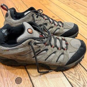 Merrell Moab 3 Men's Hiking Boots Athletic Shoes - Brown and Black size 12